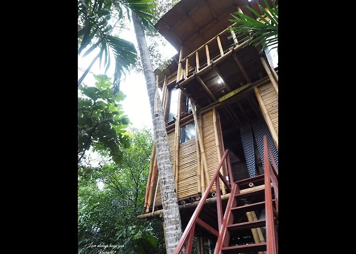 Hars Garden Tree Houses